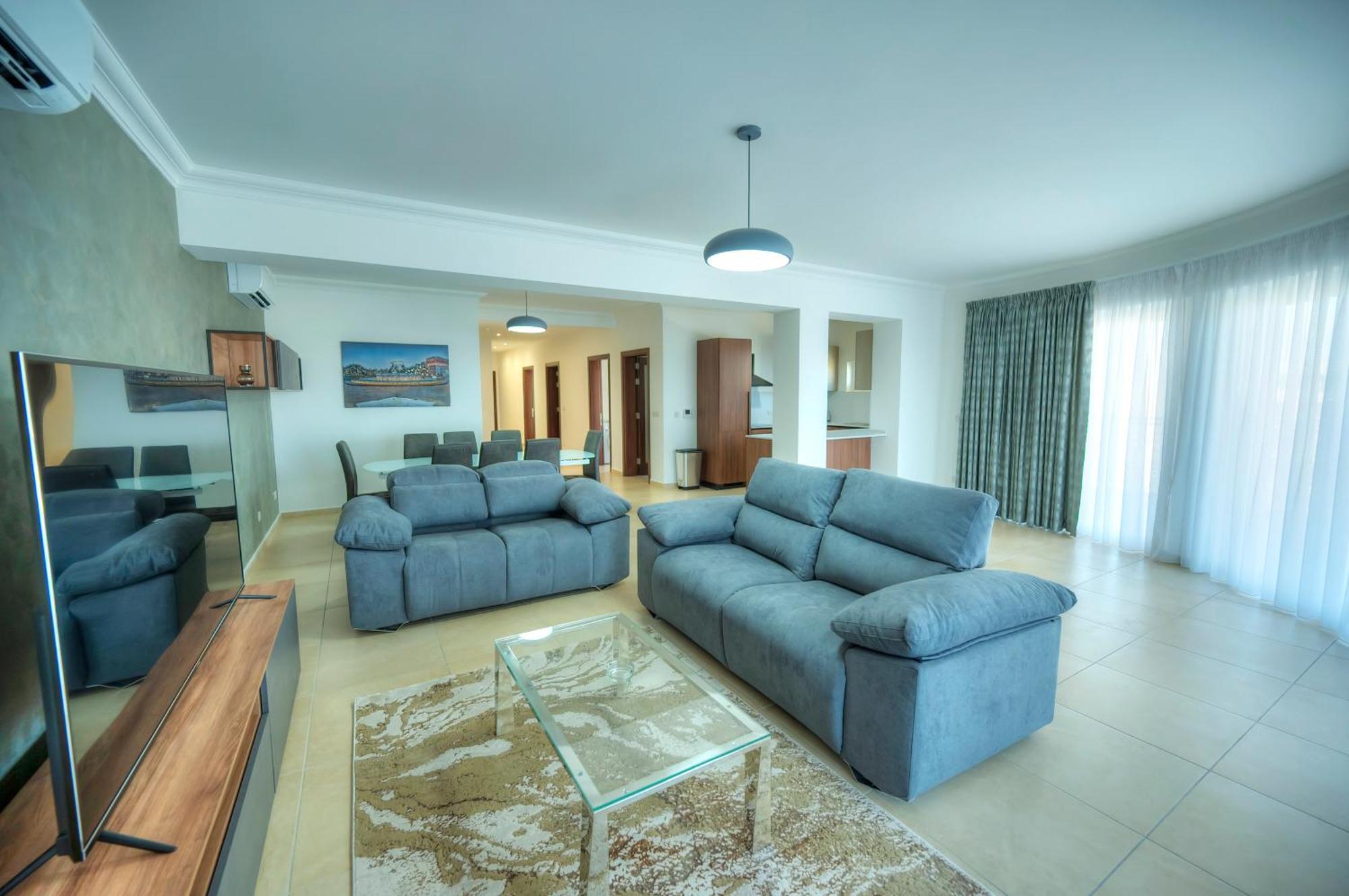 Cambridge Apartment