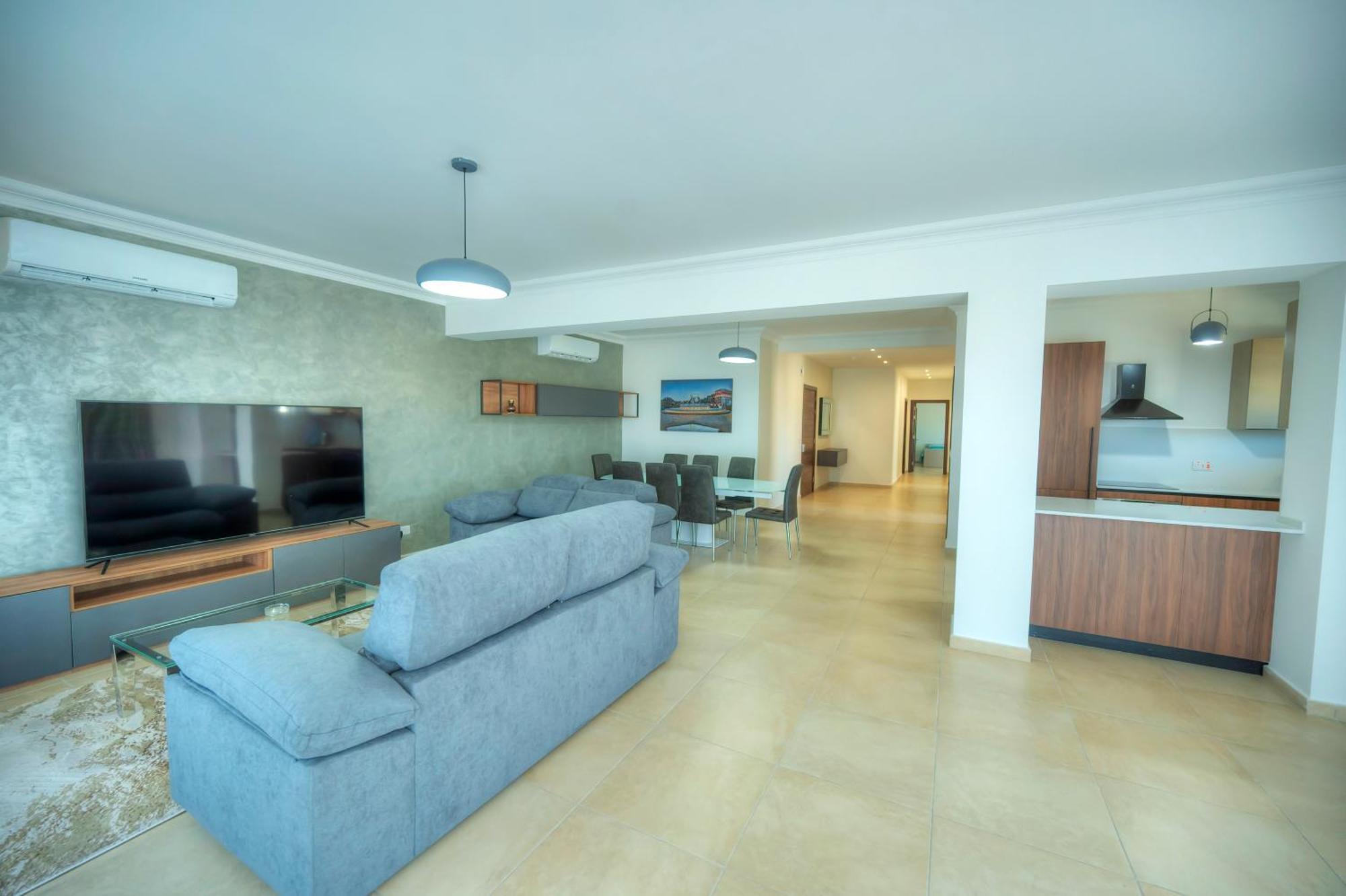Cambridge Apartment
